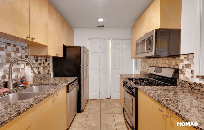 Charming 2BR Condo in Sandy Springs