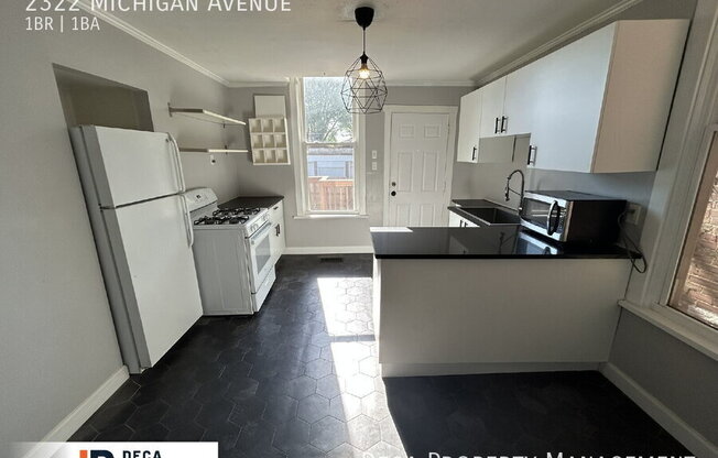 2322 MICHIGAN AVE