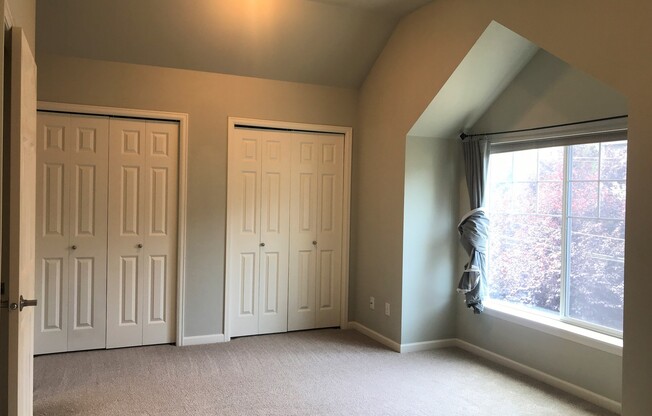 Beautiful Townhouse Near Green Lake