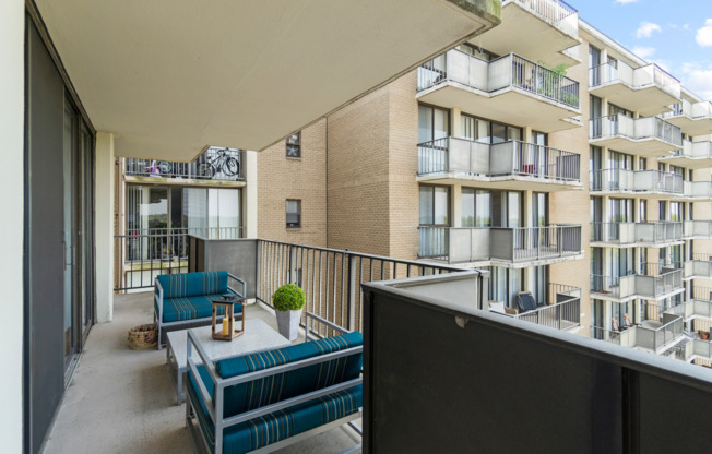 1 bed, 1 bath, 780 sqft, $2,339, Unit L13