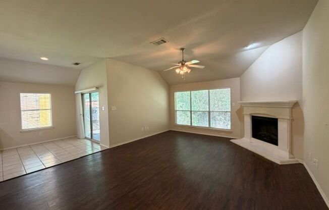 3 beds, 2 baths, $2,495