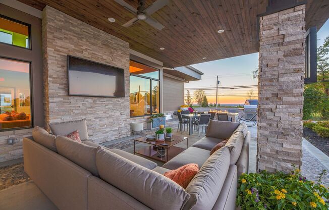 2 beds, 2 baths, 1,195 sqft, $2,250