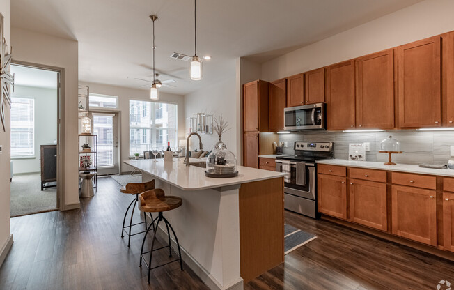 2222 AUSTIN ST