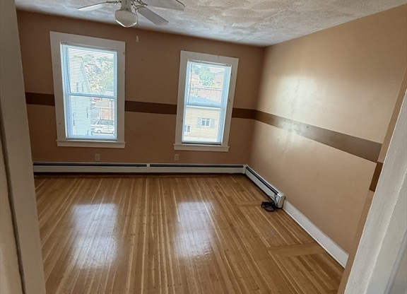 7 HILLSIDE AVE