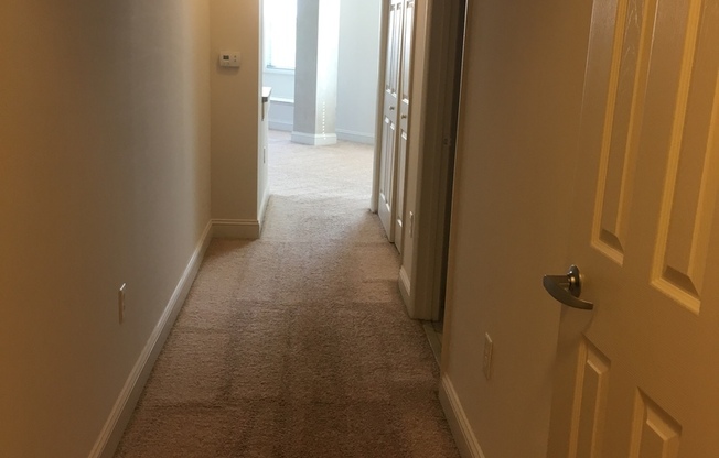 2 beds, 2 baths, 840 sqft, $1,966, Unit 4-0302