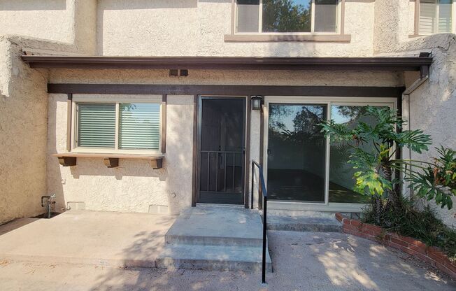 Torrance Townhouse for LEASE | 3 Bed/2 Bath | 2-Car Garage | Complex Swimming Pool