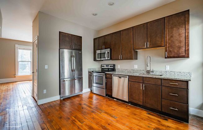 216 W. Hubbard Ave