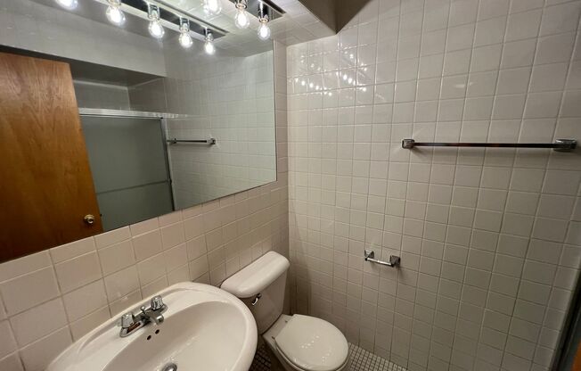Studio, 1 bath, 450 sqft, $1,675, Unit 417-504