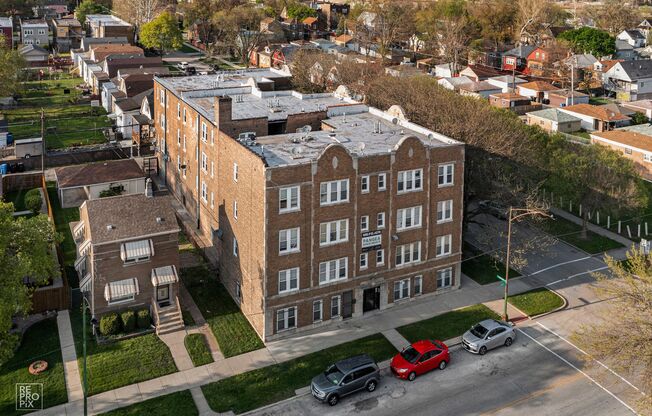 9244 S Saginaw