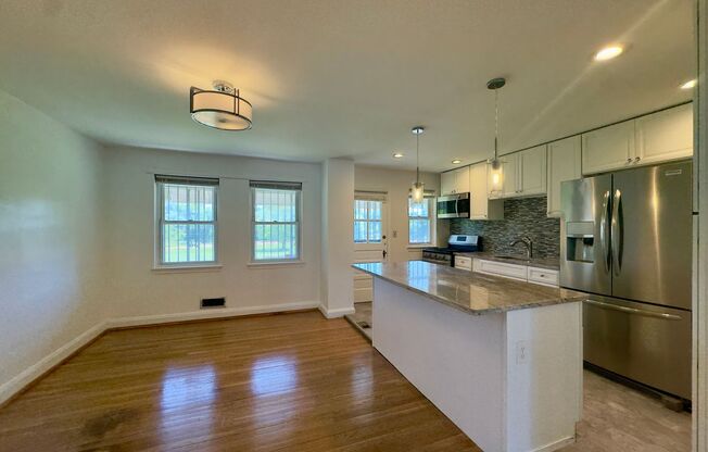 Charming 3 Bedroom/2 Bathroom Townhome in Loch Raven, MD!