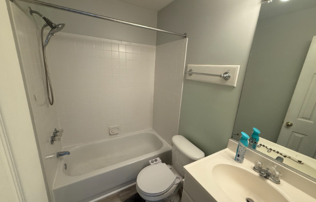 7804 OLD LITCHFIELD LN