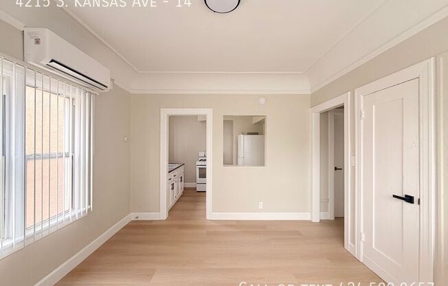 4215 S KANSAS AVE