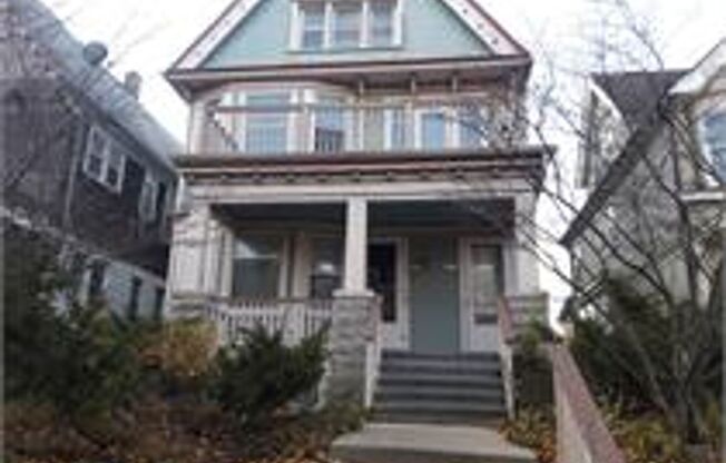 3225-27 W McKinley Blvd