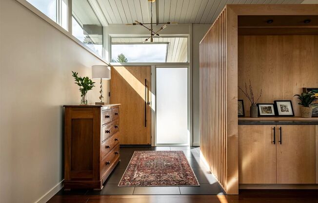 1955 Mid-Century Modern extensively designed & remodeled in 2020