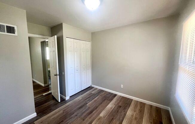 3 beds, 1 bath, $1,300