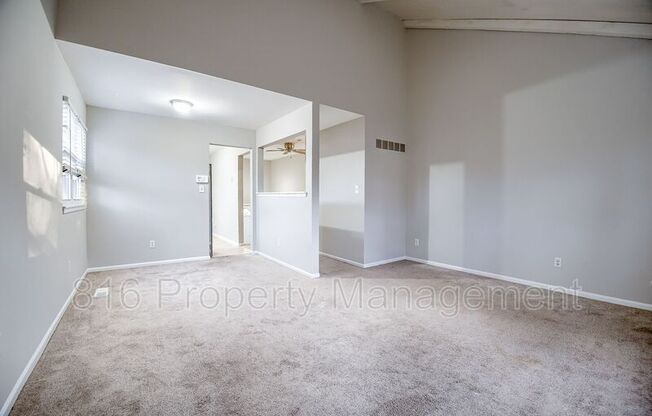 5606 5608 NW HILLSIDE DR