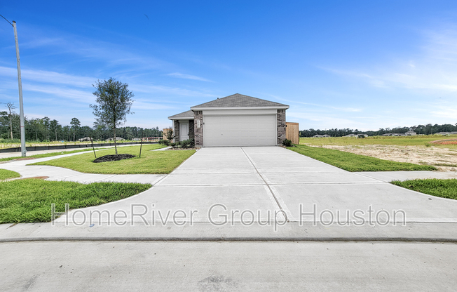 1703 GRN WARBLER LN
