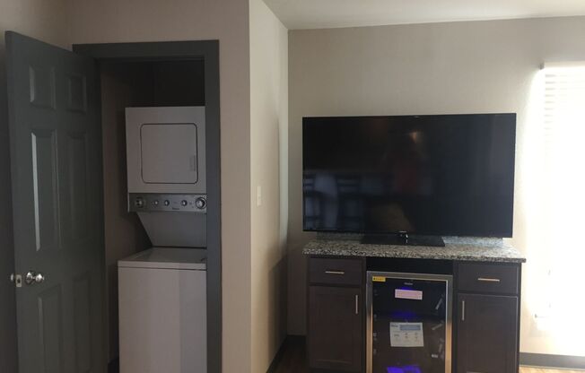 2 beds, 1 bath, 603 sqft, $1,430