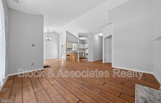 105 Ellsworth Place