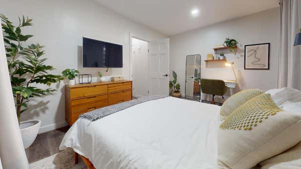 10524 64 RD