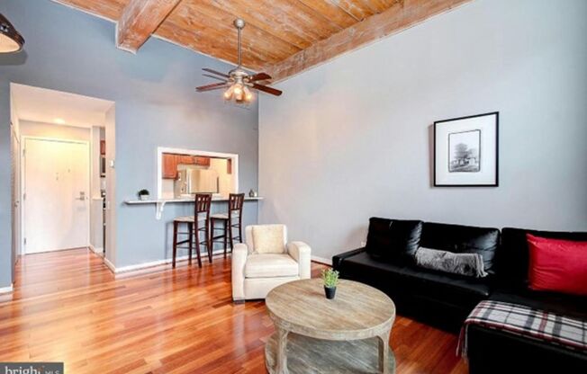 Gorgeous Canton Shipyard 2bd/2ba Condo w/ W/D, Parking Spot and more! Available 12/29