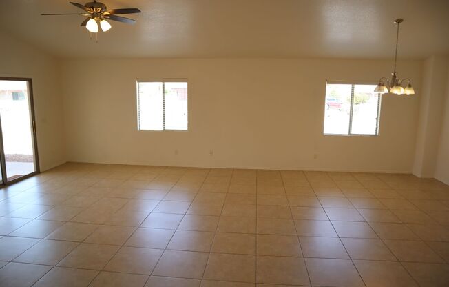 3 beds, 2 baths, $1,700