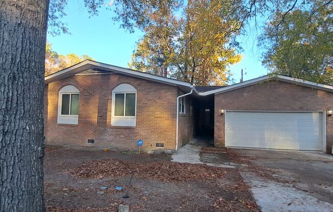 4 beds, 2 baths, $1,595