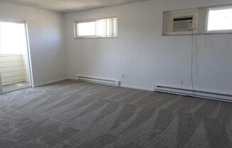 2 beds, 1 bath, $1,800, Unit #6