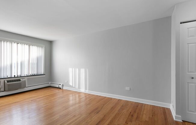 Studio, 1 bath, 275 sqft, $1,400, Unit 547