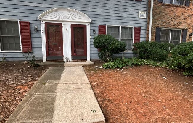 Beautiful 2 Bed 2.5 Bath Townhouse!