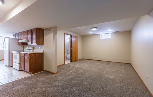 1 bed, 1 bath, 850 sqft, $850, Unit 4860-5