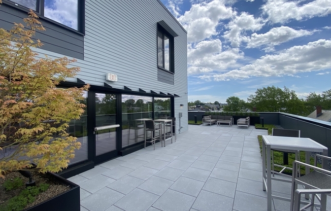 Studio, 1 bath, 387 sqft, $2,450, Unit 507