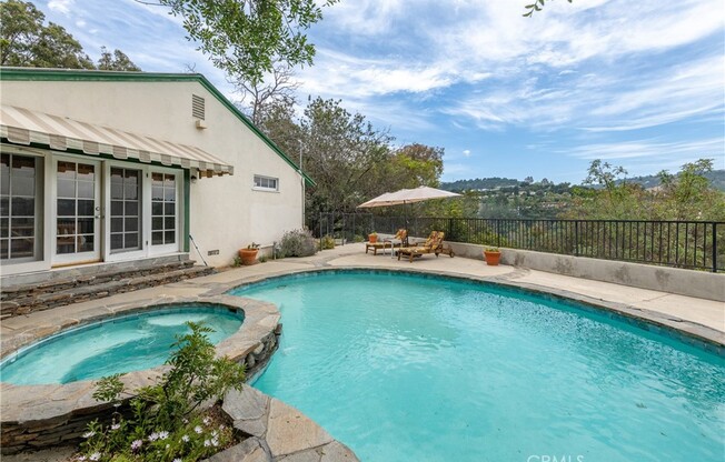 11446 AMANDA DR