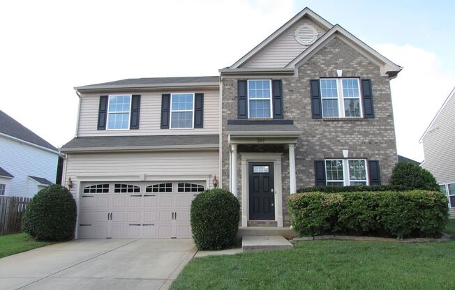 Bright-Sunny 4 Bedroom, 2.5 Bathroom Home - Mooresville Graded Schools - Fresh Paint - Fenced Yard - Community Pool