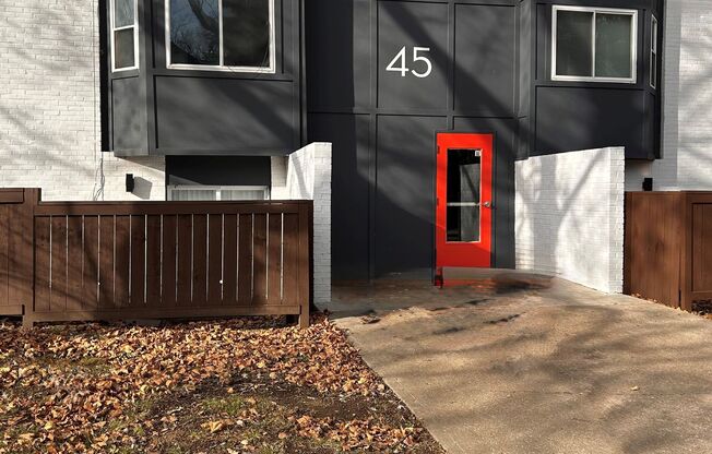 45 Governor Pl.