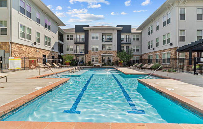 Refined ApartmentLiving in Aurora