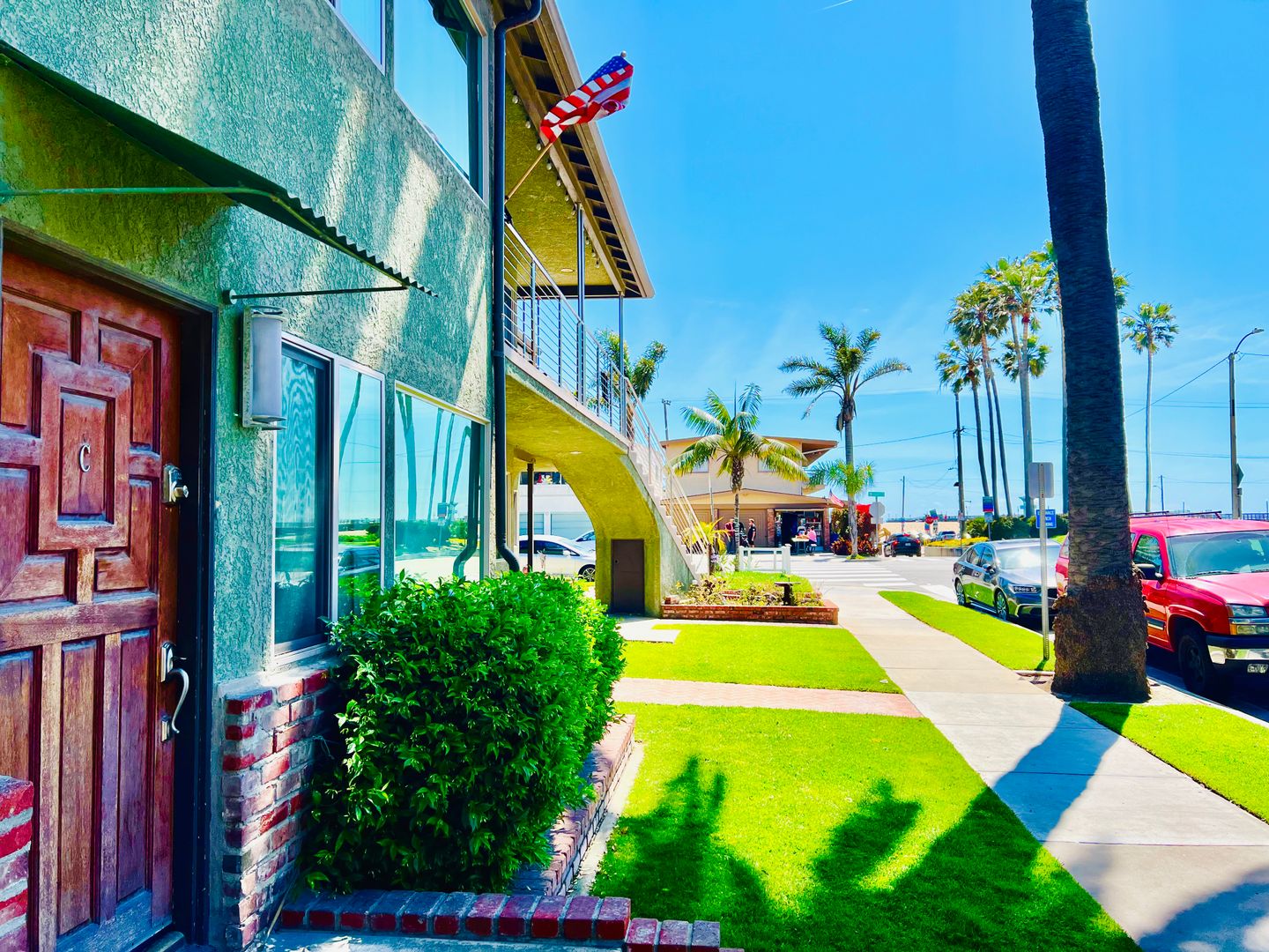 Ocean Apartment Property Seal Beach, CA ApartmentAdvisor