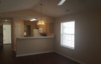 2 beds, 2 baths, $1,400