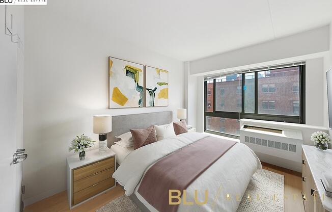 535 W 52 ST