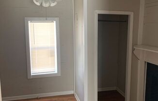 2 beds, 1 bath, $1,200