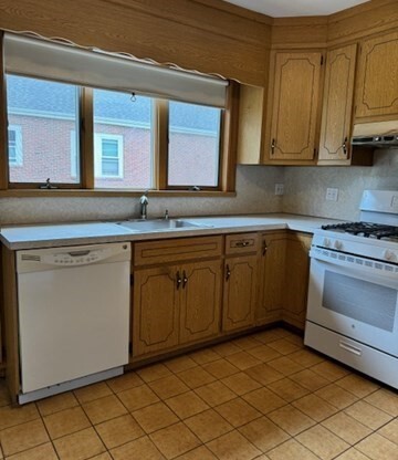 Partner-provided photo for $2800 unit