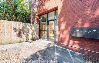 7 E. Jackson Street