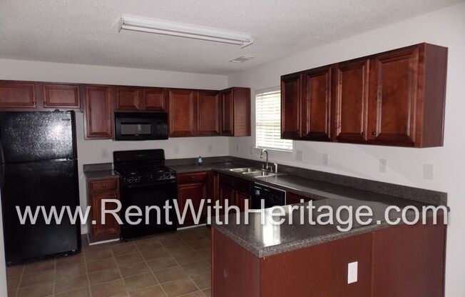 GORGEOUS 4 BEDROOM/2.5 BATH HOME!!!!................IN POPULAR VICKERS MILL SUBDIVISION.