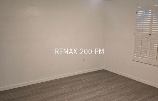 925 LEXINGTON PKWY
