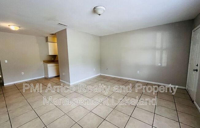 1031 CRESTVIEW AVE
