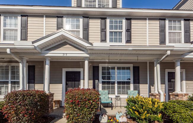 3 Bedroom 3.5 Bath Townhome in Central Commons - Summerville