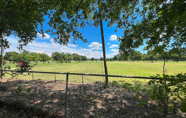 2400 SW 63 ST