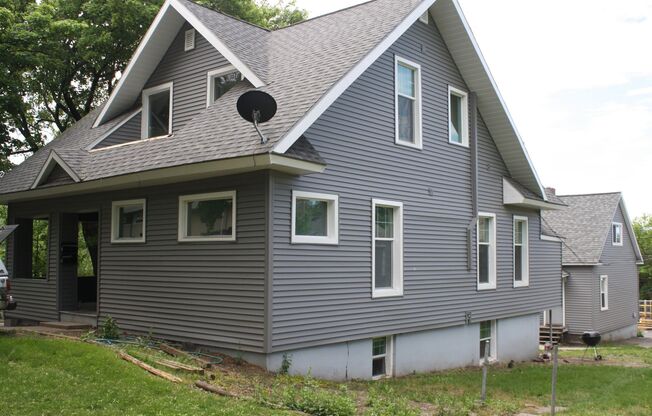 455 NE Campus Street