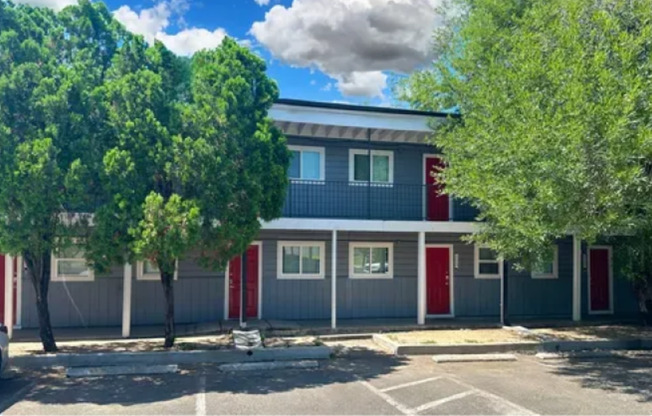 1 bed, 1 bath, 566 sqft, $1,148, Unit 121