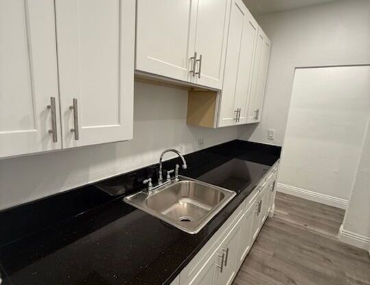 1 bed, 1 bath, $1,795, Unit A